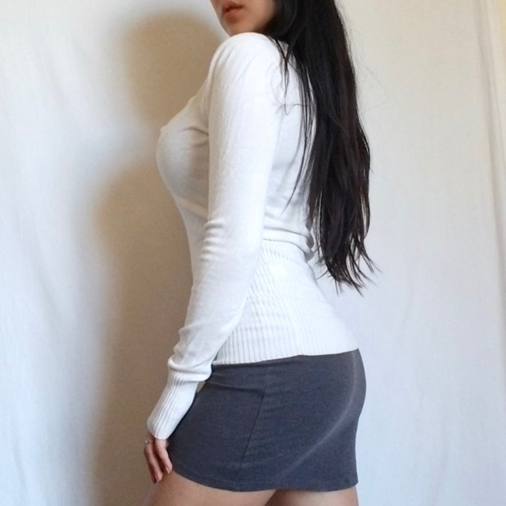 Express Design Studio White Knit V-neck Sweater S - Picture 3 of 9